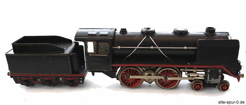 Märklin SpurO, E66 12920, Dampflokomotive 20 Volt, 2'B, schwarz, mit 3-achsigem Tender, rechte Seite