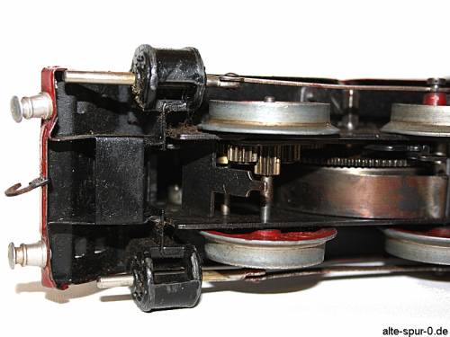 Märklin R 900, Dampflokomotive, Uhrwerk, 2-achsig, mattschwarz, mit 2-achsigem, schwarzem Tender