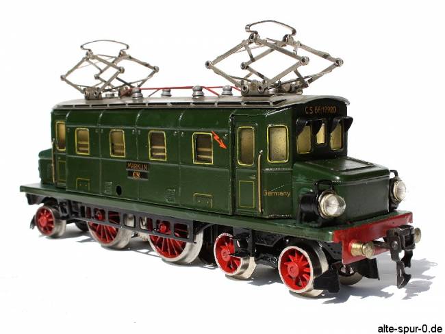 Märklin CS66/12920, Elektrolok, 20 Volt, 5-achsig, grün, mit 2 beweglichen Pantographen, alte Spur 0