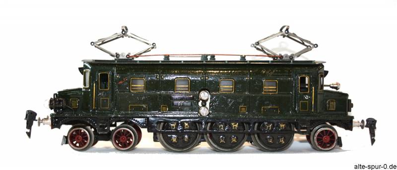 Märklin HS66/12920, Elektrolok, 20 Volt, 5-achsig, grün, mit 2 beweglichen Pantographen, alte Spur 0