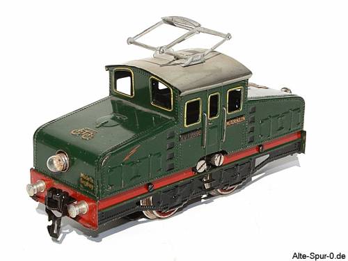 Märklin RV 12890, Elektrolok, 20 Volt, 2-achsig, grün, mit starrem Pantographen