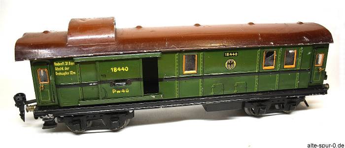 Märklin, 18440, Gepäckwagen, 4-achsig, grün, Post, Spur O