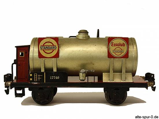 17740, Märklin, Tankwagen 2-achsig, silber, STANDARD Essolub, Spur Null