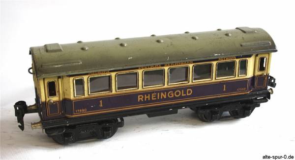 Märklin Personenwagen, 4-achsig, grün, alte Spur0 (Null)