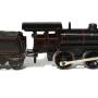 1040_maerklin_dampflokomotive_2-achsig_uhrwerk_schwarz_mit_tender_langes_dach_rechts.jpg