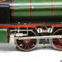r66_12920_maerklin_dampflokomotive_2-achsig_20_volt_gruen_mit_tender_detail_steuerung.jpg