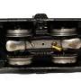 v13020_maerklin_elektrolokomotive_2-achsig_gruen_starkstrom_2_lampen_unterseite.jpg