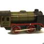 r_900_b_maerklin_dampflokomotive_2-achsig_uhrwerk_oliv_mit_tender_rechts.jpg