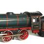 r_910_b_maerklin_dampflokomotive_2-achsig_uhrwerk_blau_schwarz_mit_tender_schraeg.jpg